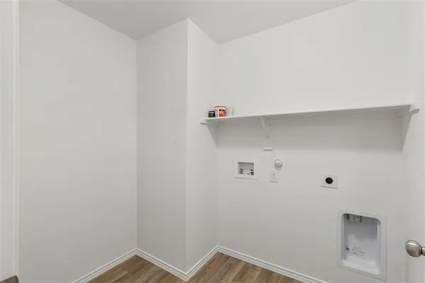 $2,000 | 10121 Wyseby Road, Crowley, TX 76036