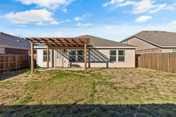 $2,000 | 10121 Wyseby Road, Crowley, TX 76036