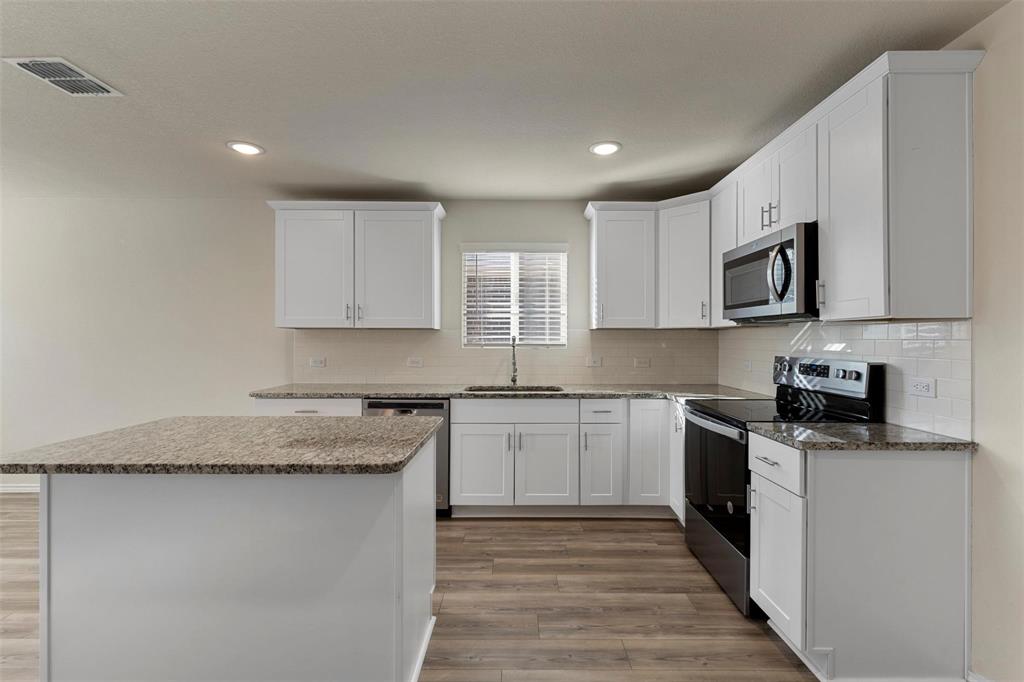 10121 Wyseby Road Crowley, TX 76036 - Photo 10 of 26