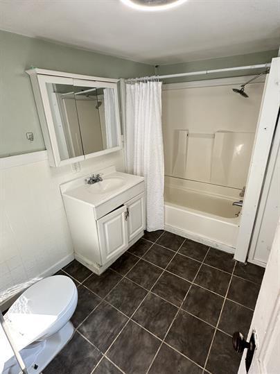 10-12 Spruce Street Orono, ME 04473 - Photo 7 of 20 236c9177-1706-4ddf-8ed4-b086d80ea203