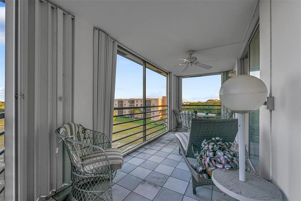 5340 Northwest 2nd Avenue, Unit PH26 Boca Raton, FL 33487 - Photo 34 of 53 a room with furniture