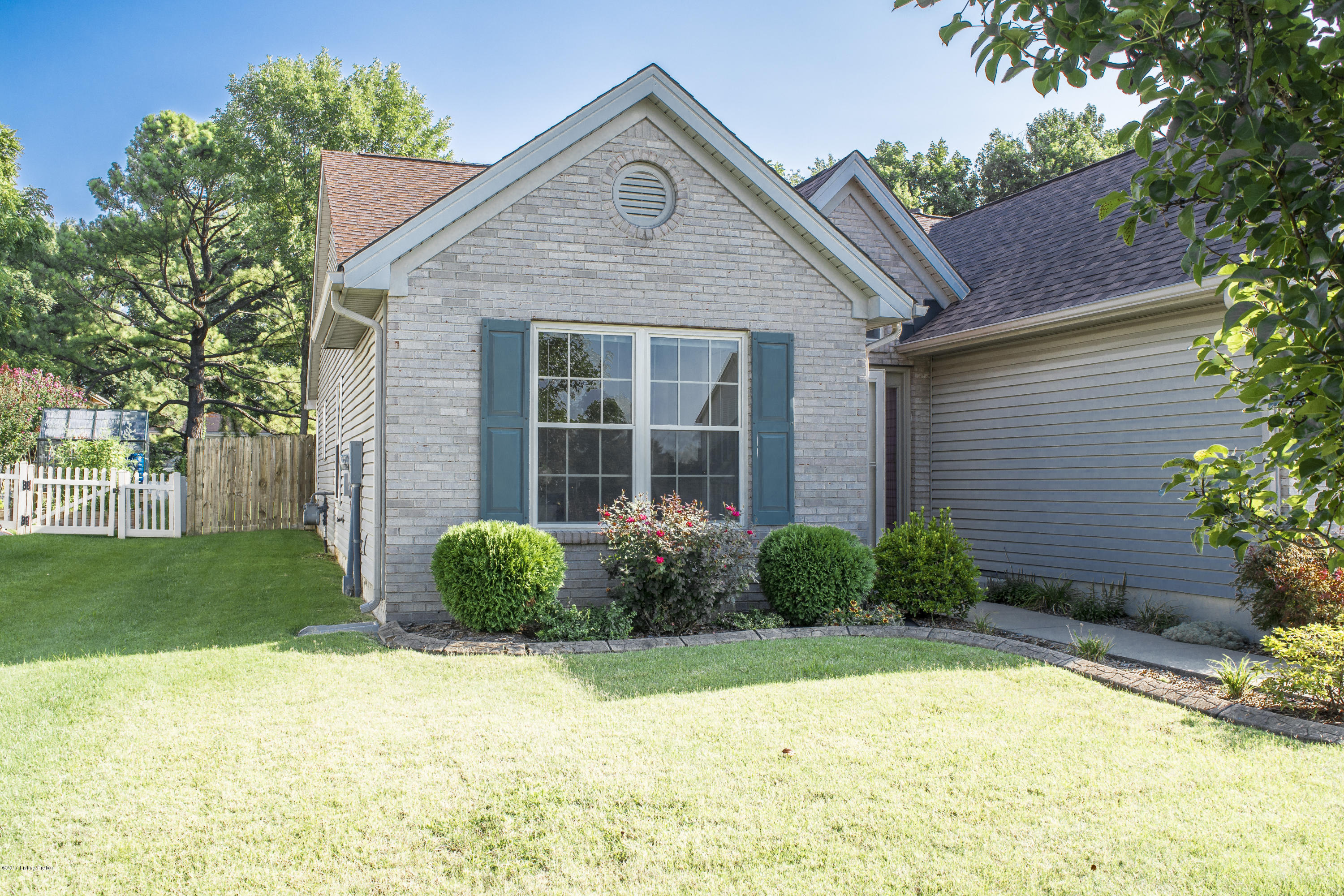 7203 Quindero Run Road Louisville, KY 40228 - Photo 4 of 63 1058