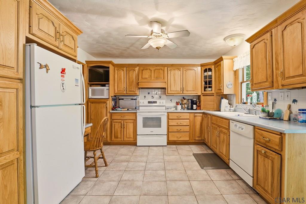 209 Oak Post Road Meyersdale, PA 15552 - Photo 13 of 45