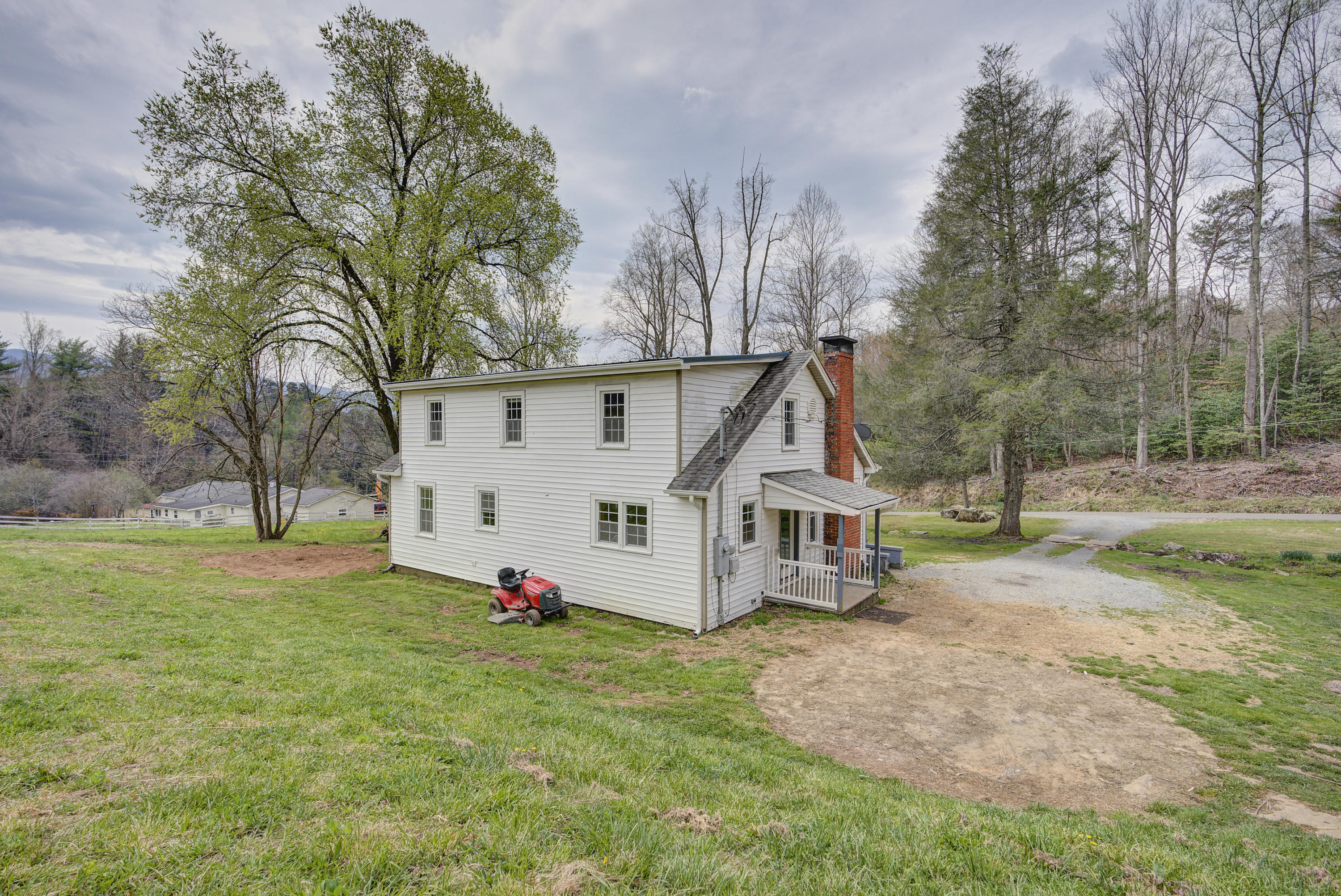 214 Rome Hollow Road Elizabethton, TN 37643 - Photo 24 of 28 Rome--24