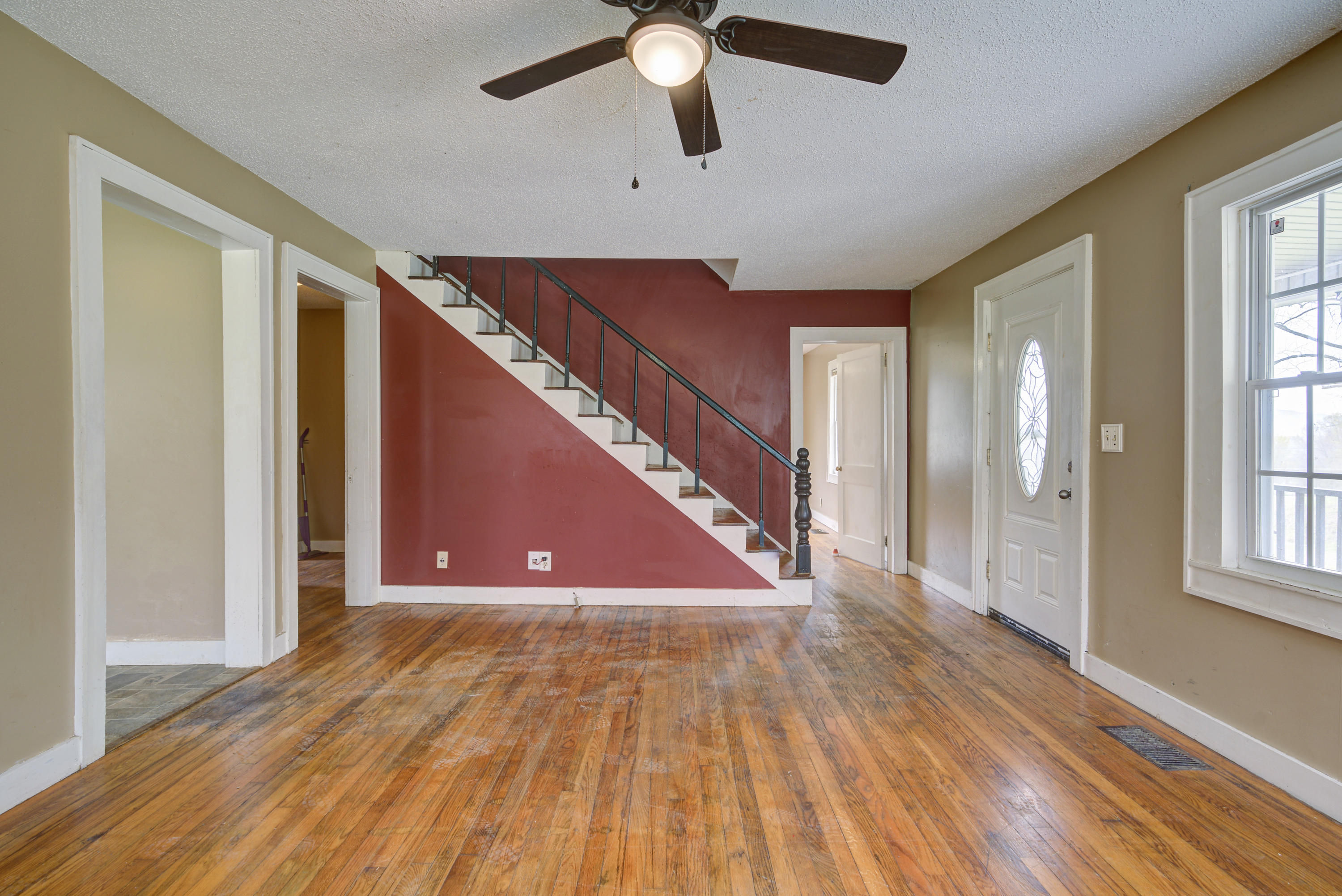 214 Rome Hollow Road Elizabethton, TN 37643 - Photo 3 of 28 Rome--2