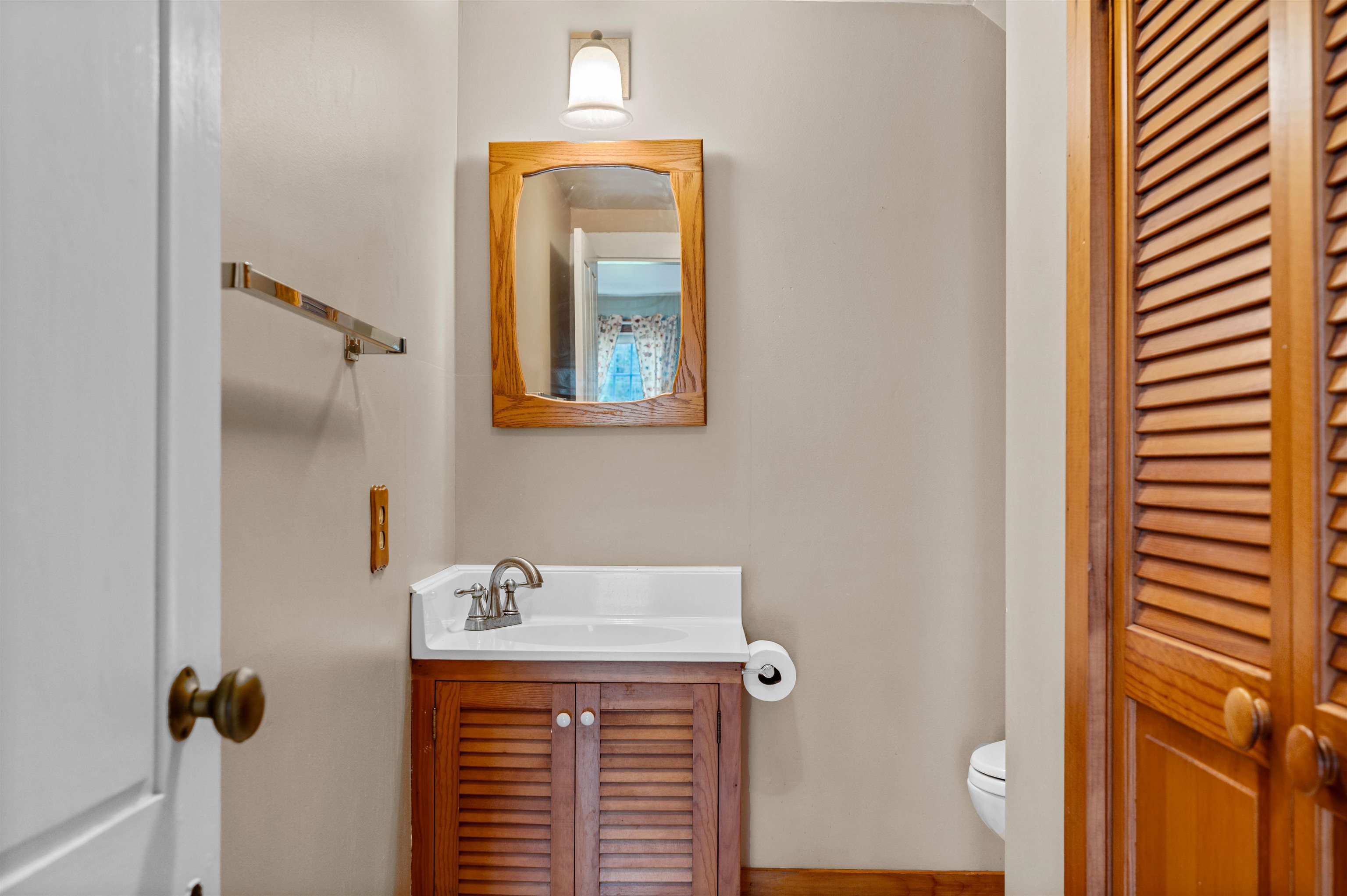 1402 Randolph Road Morristown, VT 05661 - Photo 22 of 37