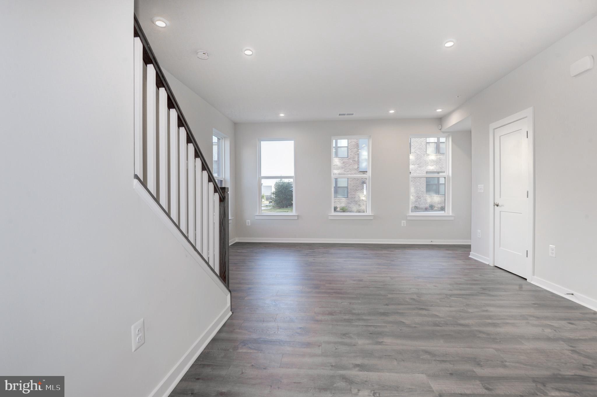 44507 Wolfhound Square Ashburn, VA 20147 - Photo 13 of 51 Main Family & Dining Area