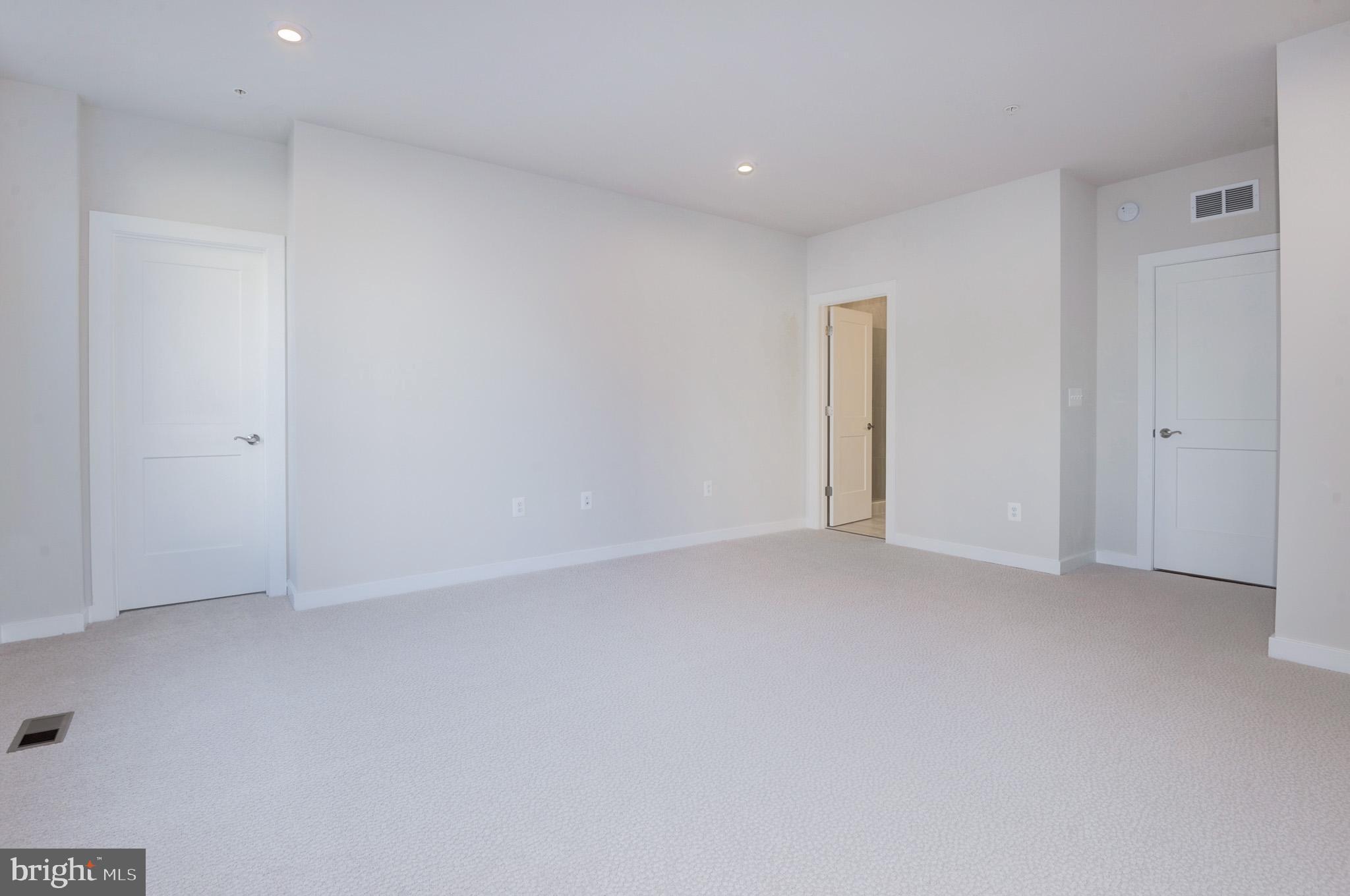 44507 Wolfhound Square Ashburn, VA 20147 - Photo 25 of 51 Primary Bedroom