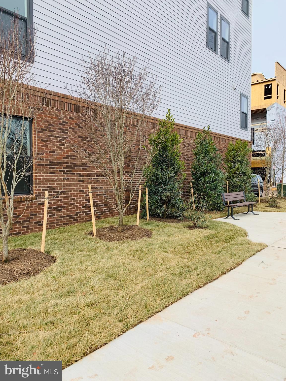 44507 Wolfhound Square Ashburn, VA 20147 - Photo 4 of 51 Side Elevation