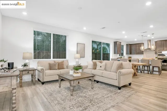 $789,900 | 212 Brush Creek Drive, Brentwood, CA 94513