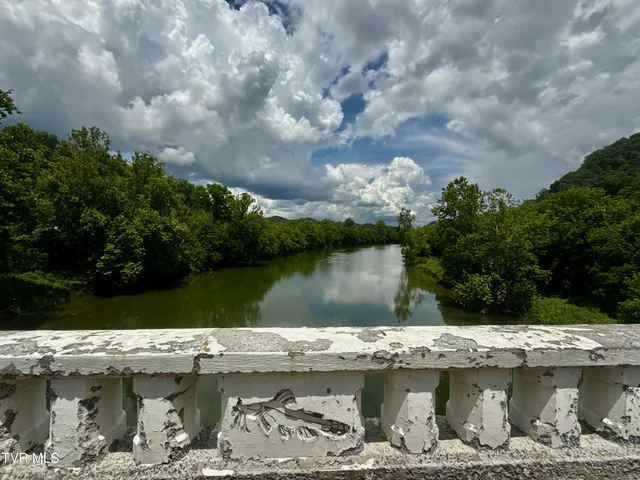 $699,900 | 131 Gibson Hollow Road, Eidson, TN 37731