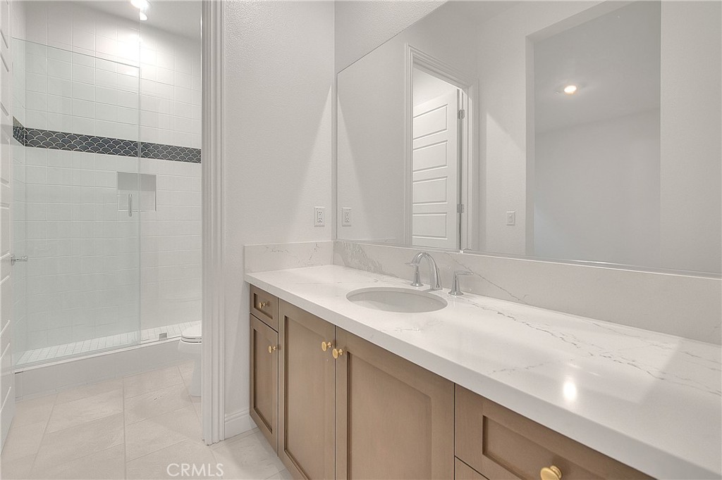 20164 Galway Lane Porter Ranch, CA 91326 - Photo 24 of 48 First floor ensuite full bath