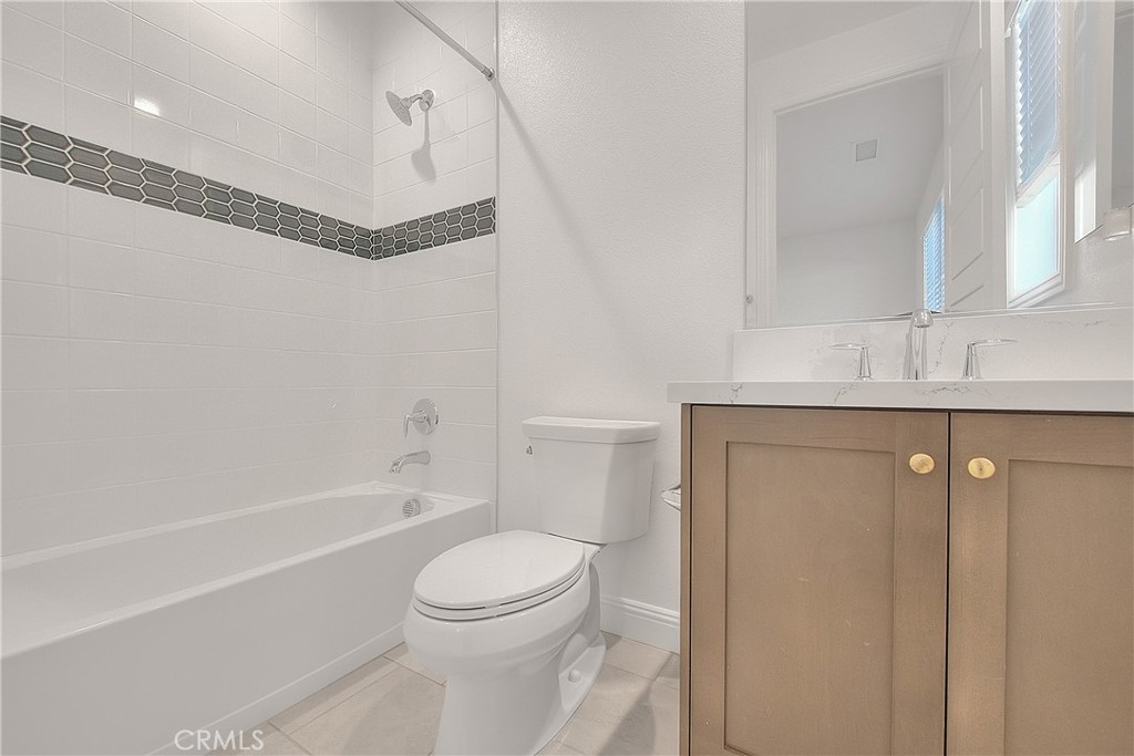 20164 Galway Lane Porter Ranch, CA 91326 - Photo 36 of 48 Full ensuite bath off bedroom 3
