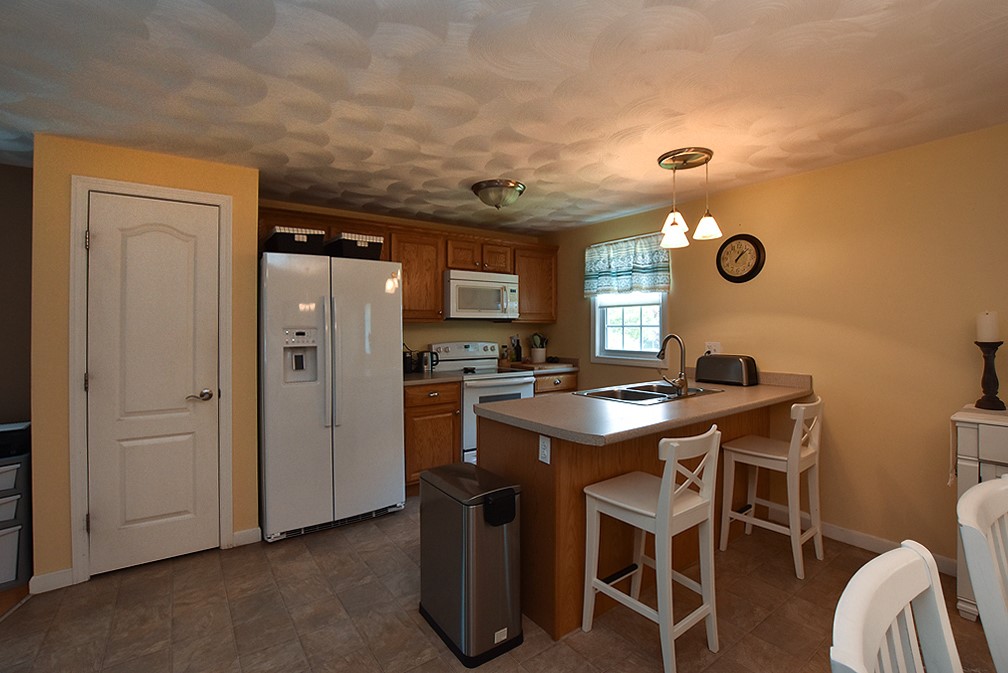 161 Jefferson Road Burrillville, RI 02830 - Photo 6 of 14