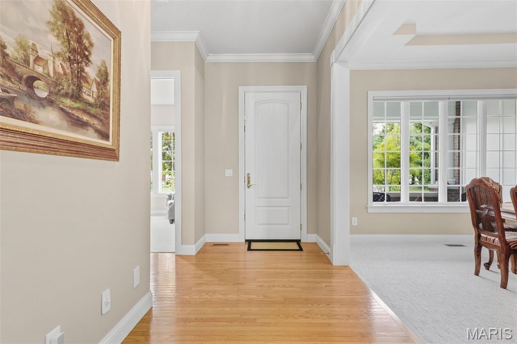 1931 Chesterfield Ridge Circle Chesterfield, MO 63017 - Photo 3 of 32 Gallery Image 3
