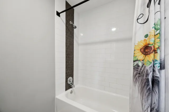 $3,450 | 553 Cane River Lane, Conroe, TX 77302