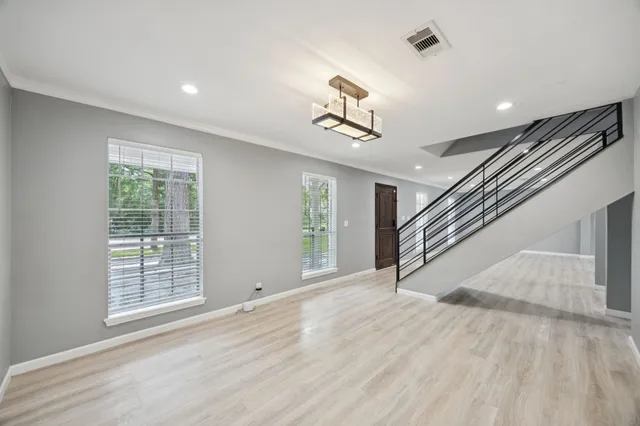 $3,450 | 553 Cane River Lane, Conroe, TX 77302