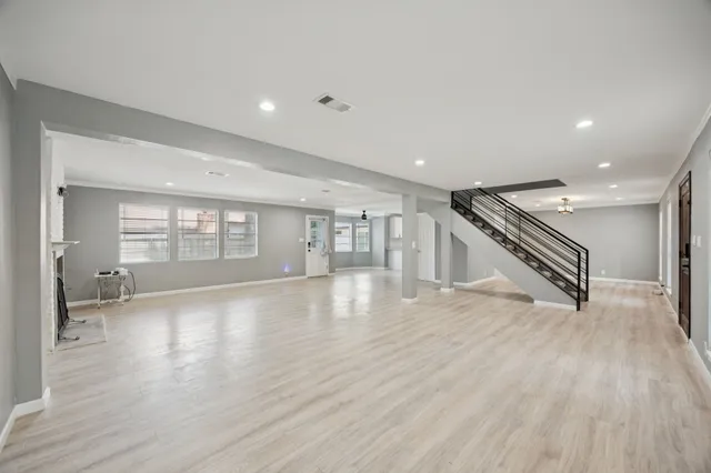 $3,450 | 553 Cane River Lane, Conroe, TX 77302