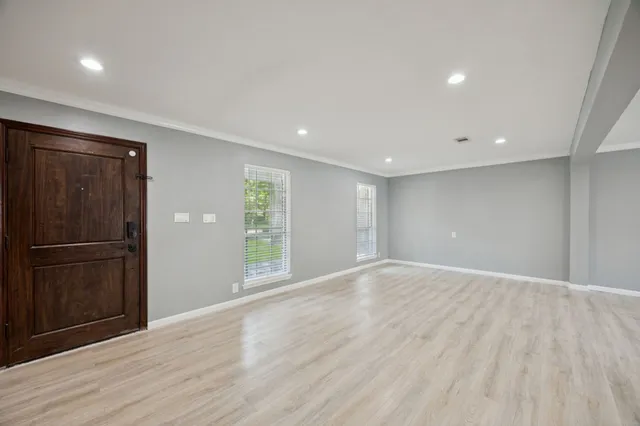 $3,450 | 553 Cane River Lane, Conroe, TX 77302