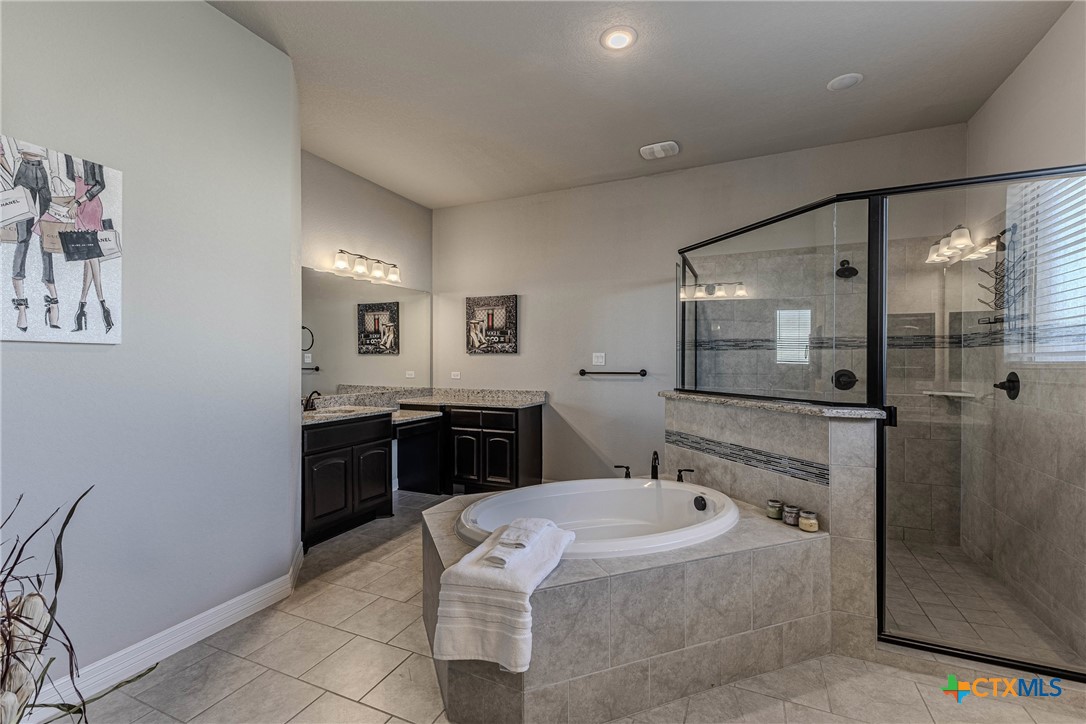 13015 Hunters Trace St. Hedwig, TX 78152 - Photo 15 of 47