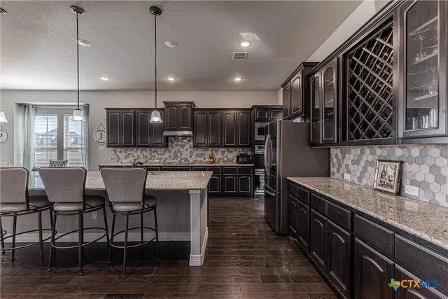 $797,000 | 13015 Hunters Trace, St. Hedwig, TX 78152