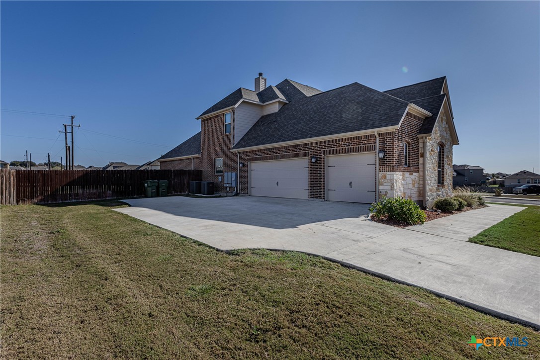 13015 Hunters Trace St. Hedwig, TX 78152 - Photo 5 of 47