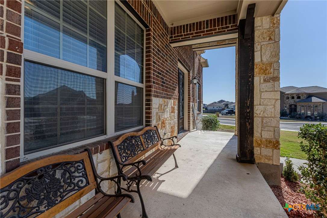 13015 Hunters Trace St. Hedwig, TX 78152 - Photo 8 of 47