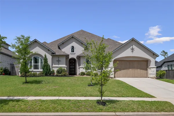 $669,000 | 622 Platinum Stone Lane, Pinehurst, TX 77362