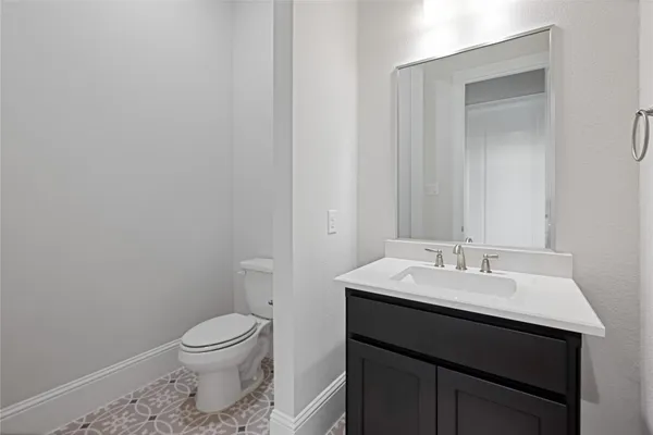 $669,000 | 622 Platinum Stone Lane, Pinehurst, TX 77362