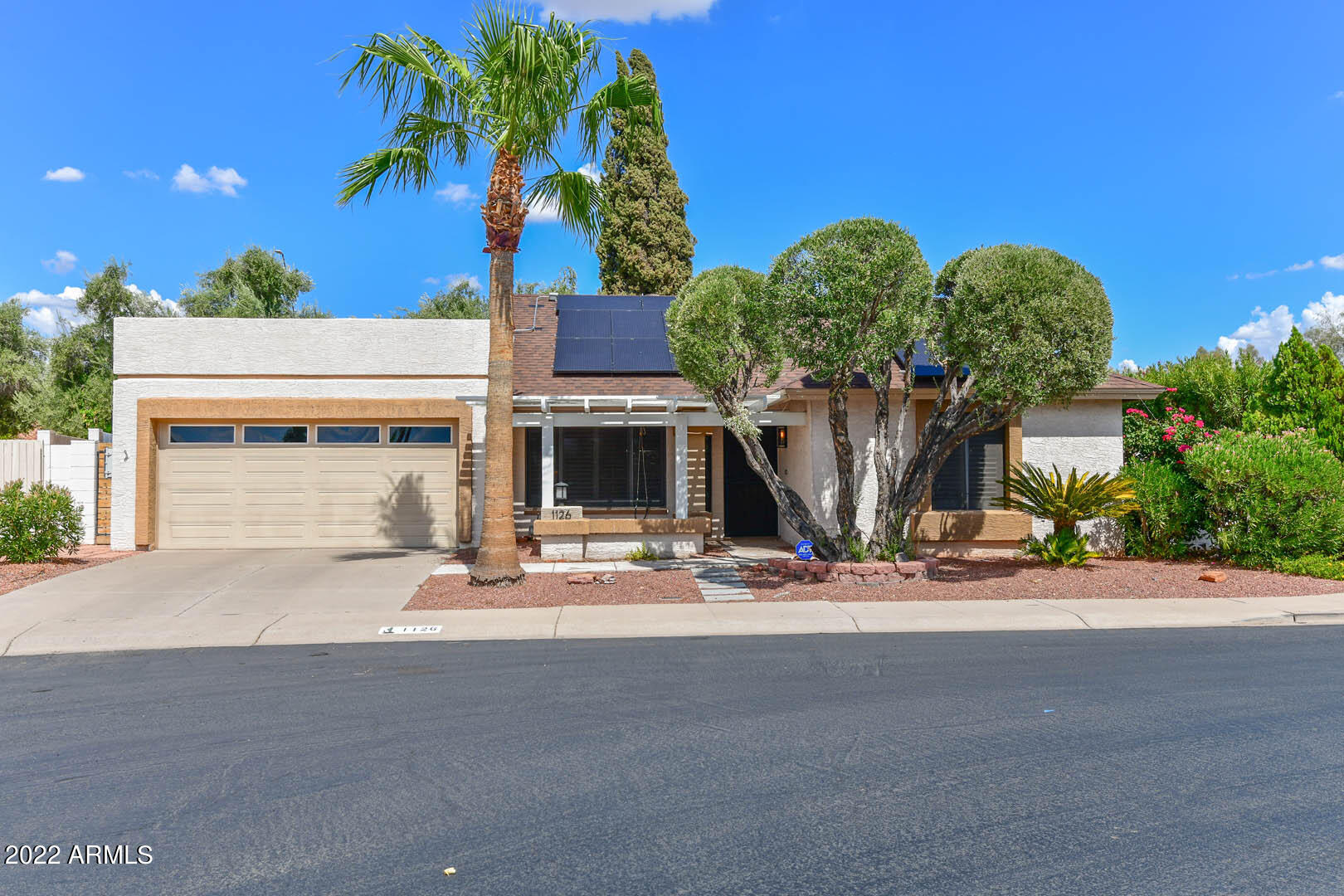 1126 East Wagoner Road Phoenix, AZ 85022 - Photo 1 of 40 Front View