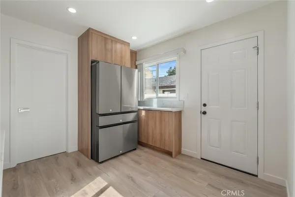 $1,199,999 | 13739 Wyandotte Street, Van Nuys, CA 91405