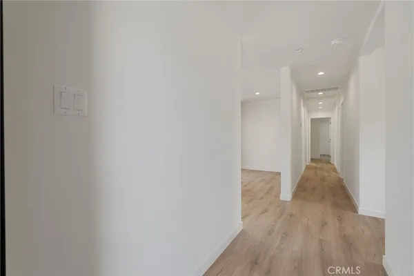 $1,199,999 | 13739 Wyandotte Street, Van Nuys, CA 91405