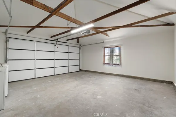 $1,199,999 | 13739 Wyandotte Street, Van Nuys, CA 91405