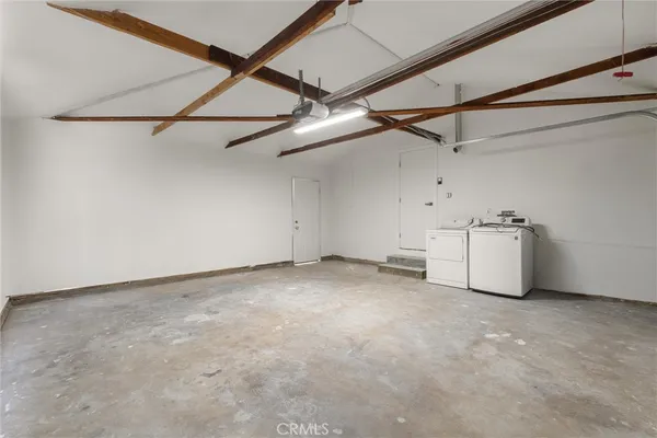 $1,199,999 | 13739 Wyandotte Street, Van Nuys, CA 91405