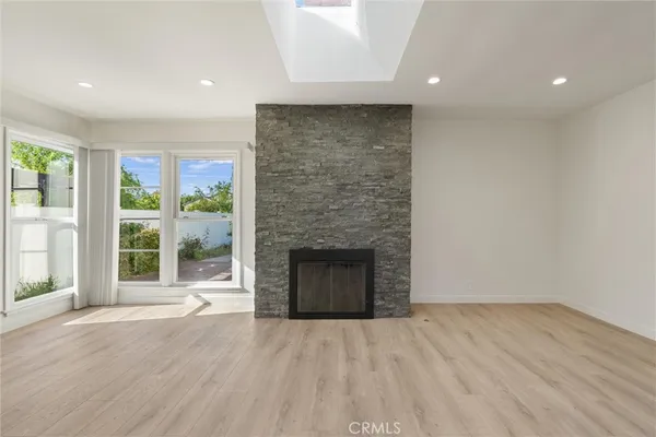 $1,199,999 | 13739 Wyandotte Street, Van Nuys, CA 91405