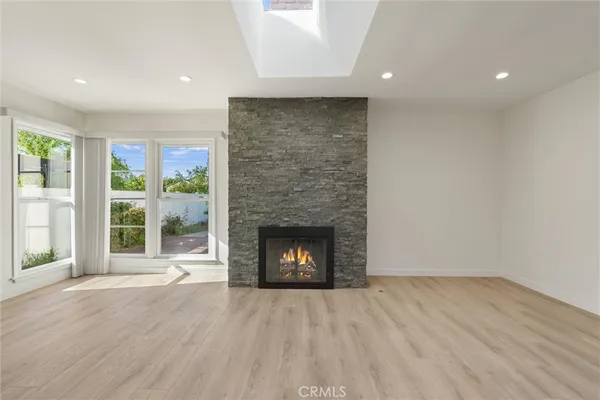 $1,199,999 | 13739 Wyandotte Street, Van Nuys, CA 91405