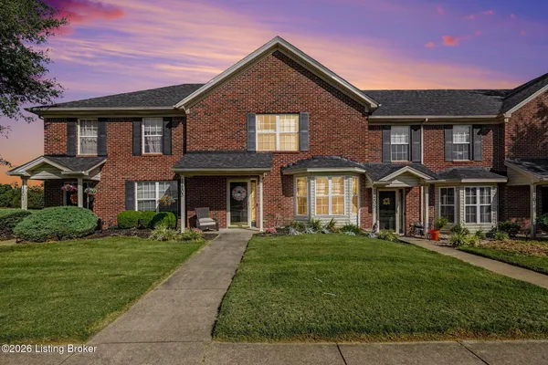 $215,000 | 11203 Sandwood Place, Louisville, KY 40272