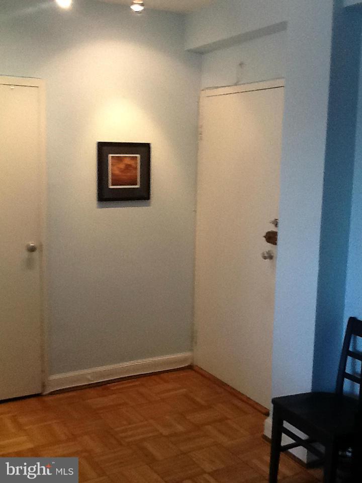 3025 Ontario Road Northwest, Unit 410 Washington, DC 20009 - Photo 3 of 26 Interior (General)
