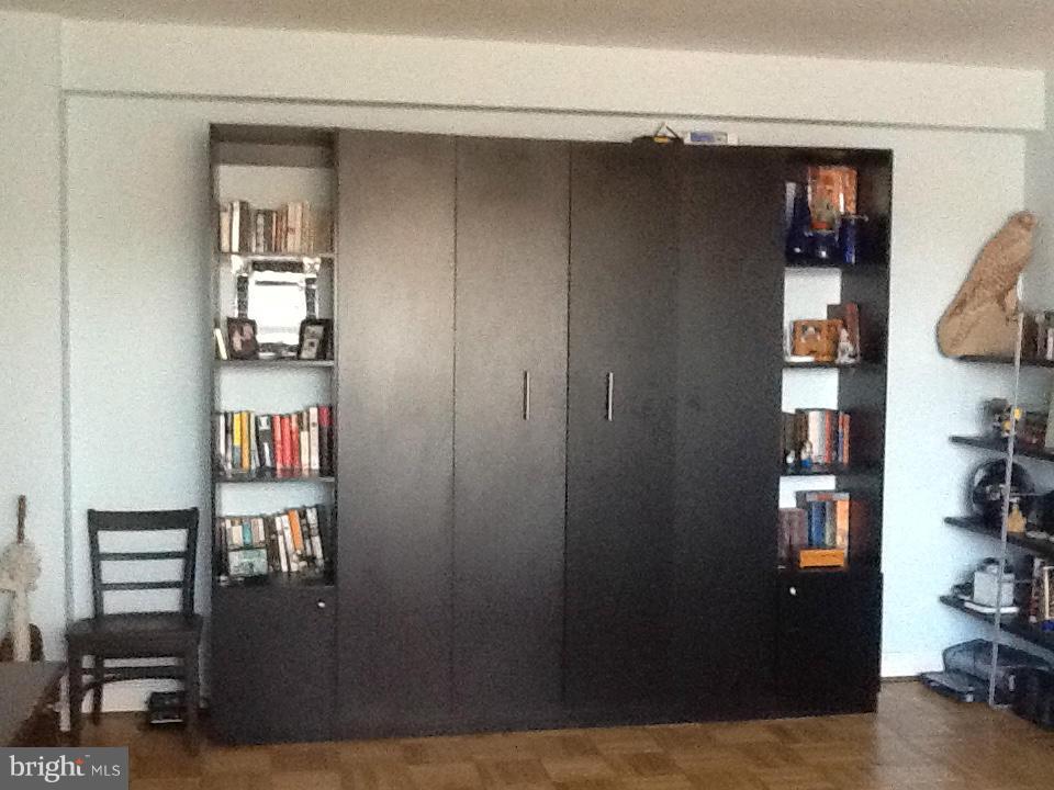 3025 Ontario Road Northwest, Unit 410 Washington, DC 20009 - Photo 10 of 26 Living Room