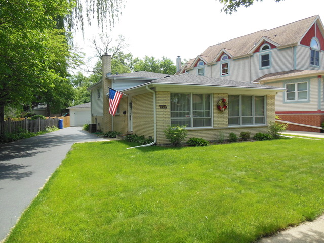505 Courtland Avenue Park Ridge, IL 60068 - Photo 2 of 14