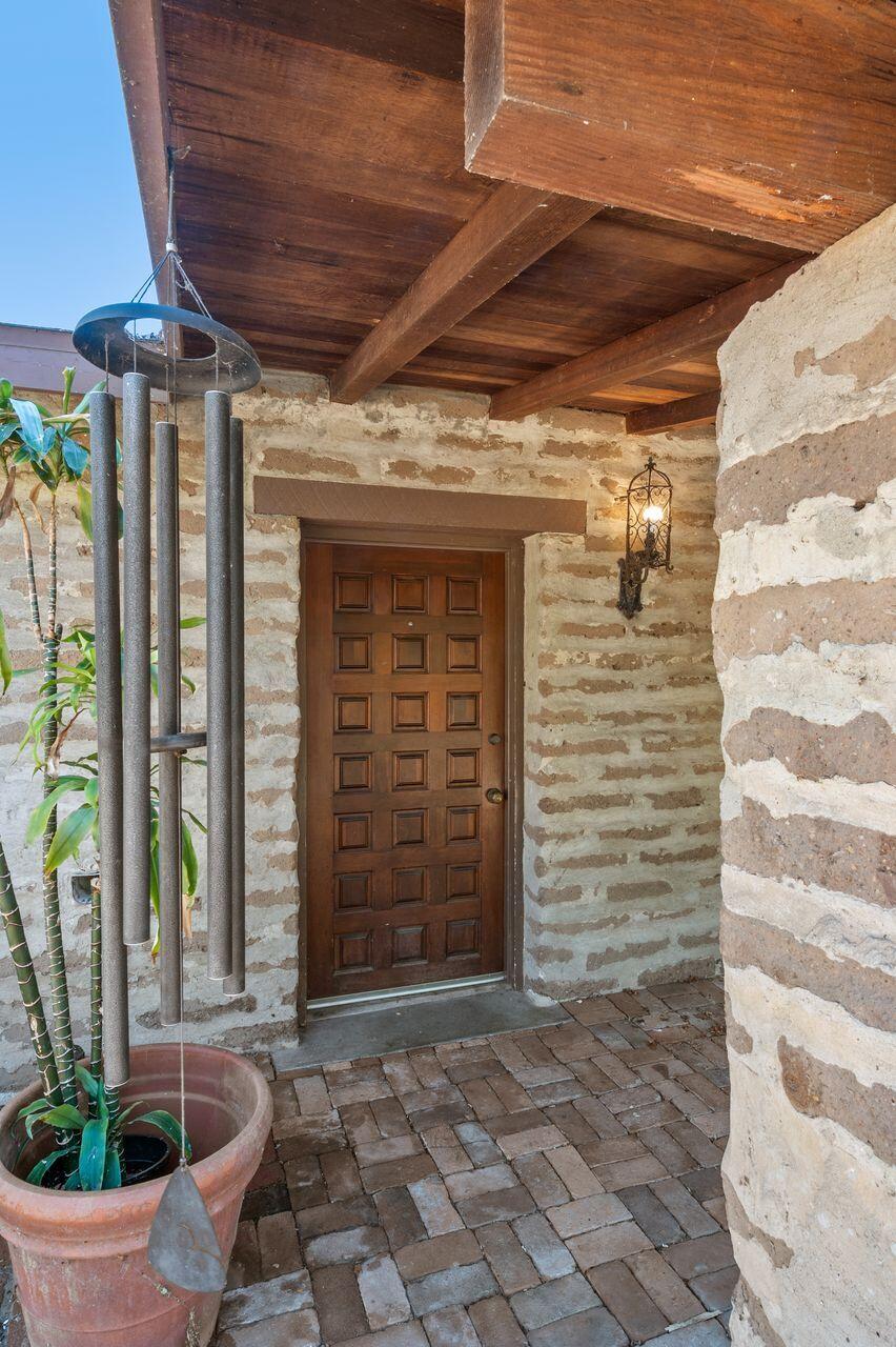 94 Humphrey Road Montecito, CA 93108 - Photo 5 of 25 6_Humphrey94.FrontEntryDoor