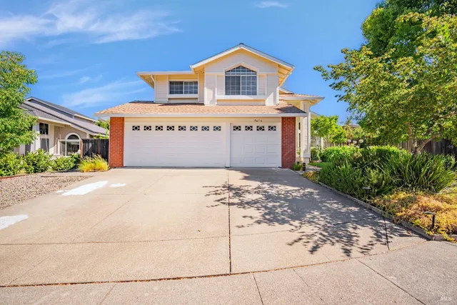 $810,000 | 9616 Berkshire Way, Windsor, CA 95492