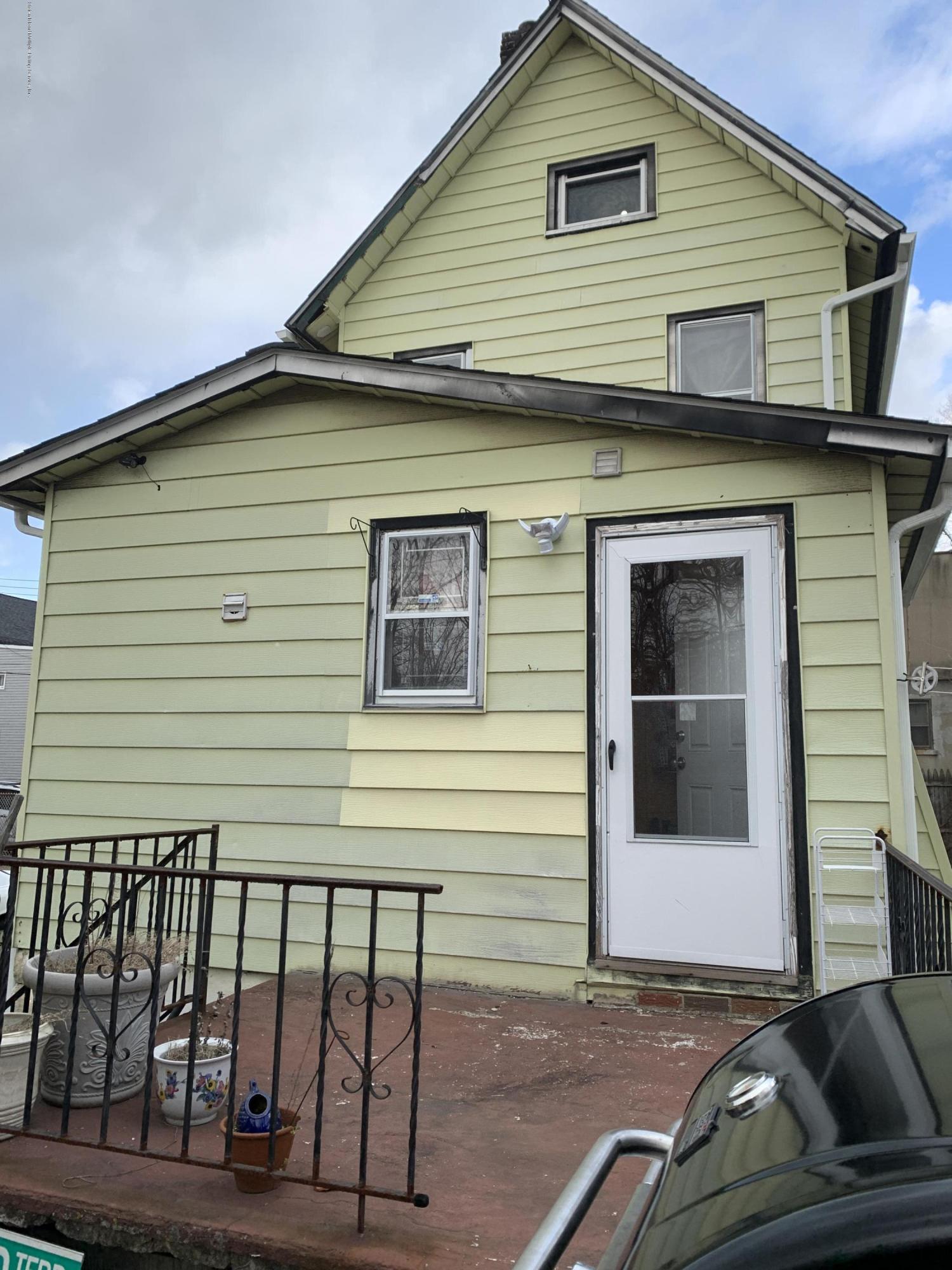 7 Lockman Place Staten Island, NY 10303 - Photo 41 of 41 a view of house with deck