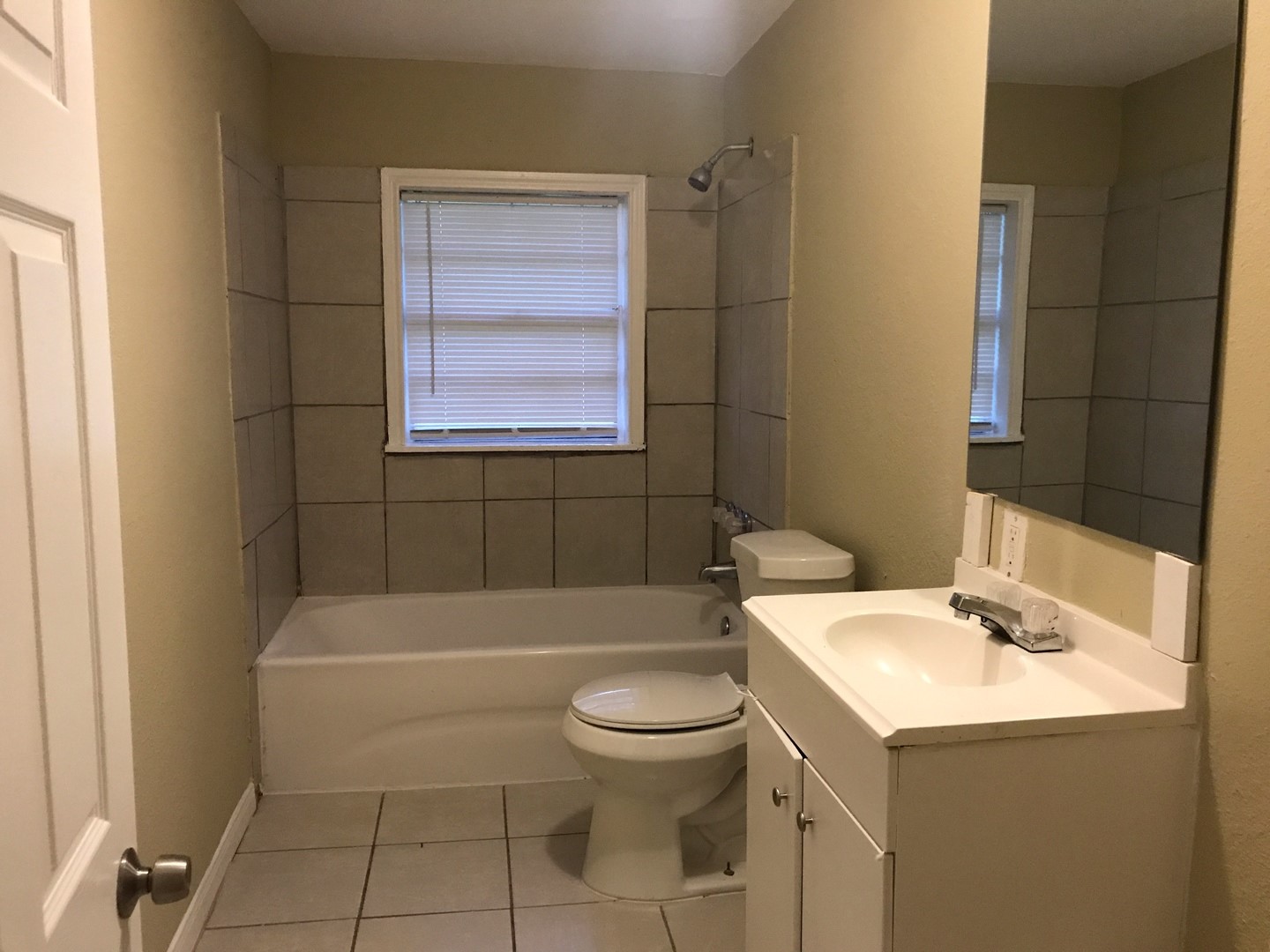 306 Lake Road La Marque, TX 77568 - Photo 8 of 11
