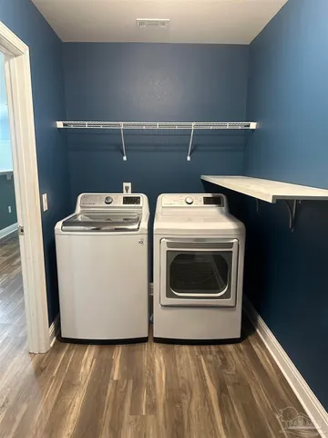 $2,400 | 2413 Spur Lane, Gulf Breeze, FL 32563