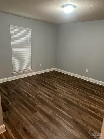 $2,400 | 2413 Spur Lane, Gulf Breeze, FL 32563