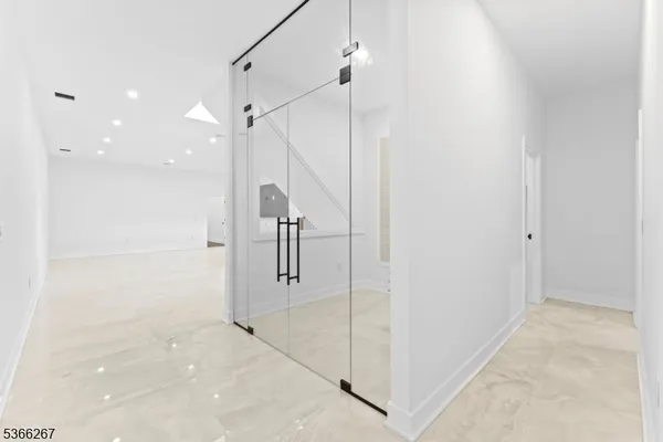 an empty room with a empty space