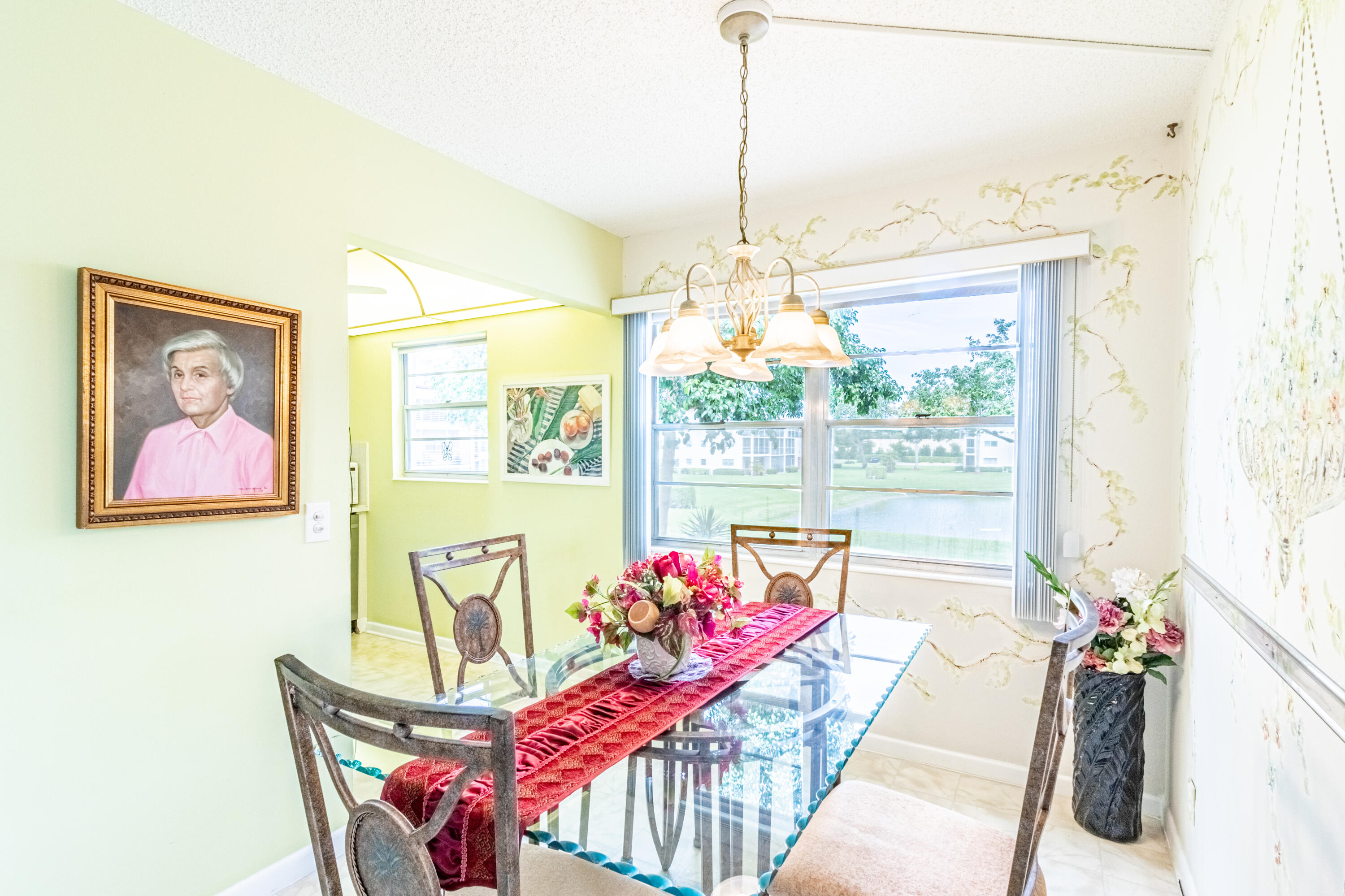312 Fanshaw H Boca Raton, FL 33434 - Photo 5 of 18 IMG_3658-HDR