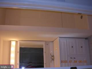 83 New Road Pedricktown, NJ 08067 - Photo 3 of 5 a close view of closet