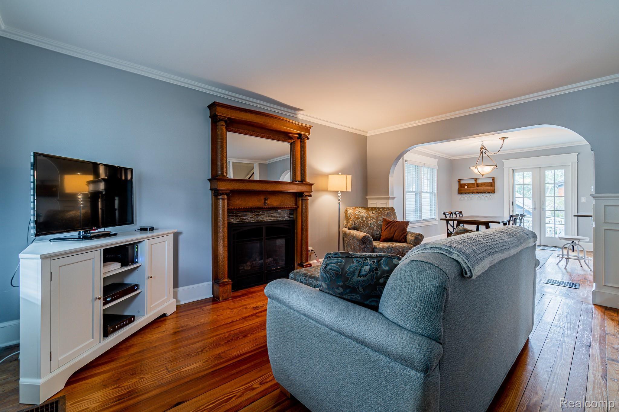 330 Taylor Avenue Rochester, MI 48307 - Photo 11 of 46 Taylor-12.jpg